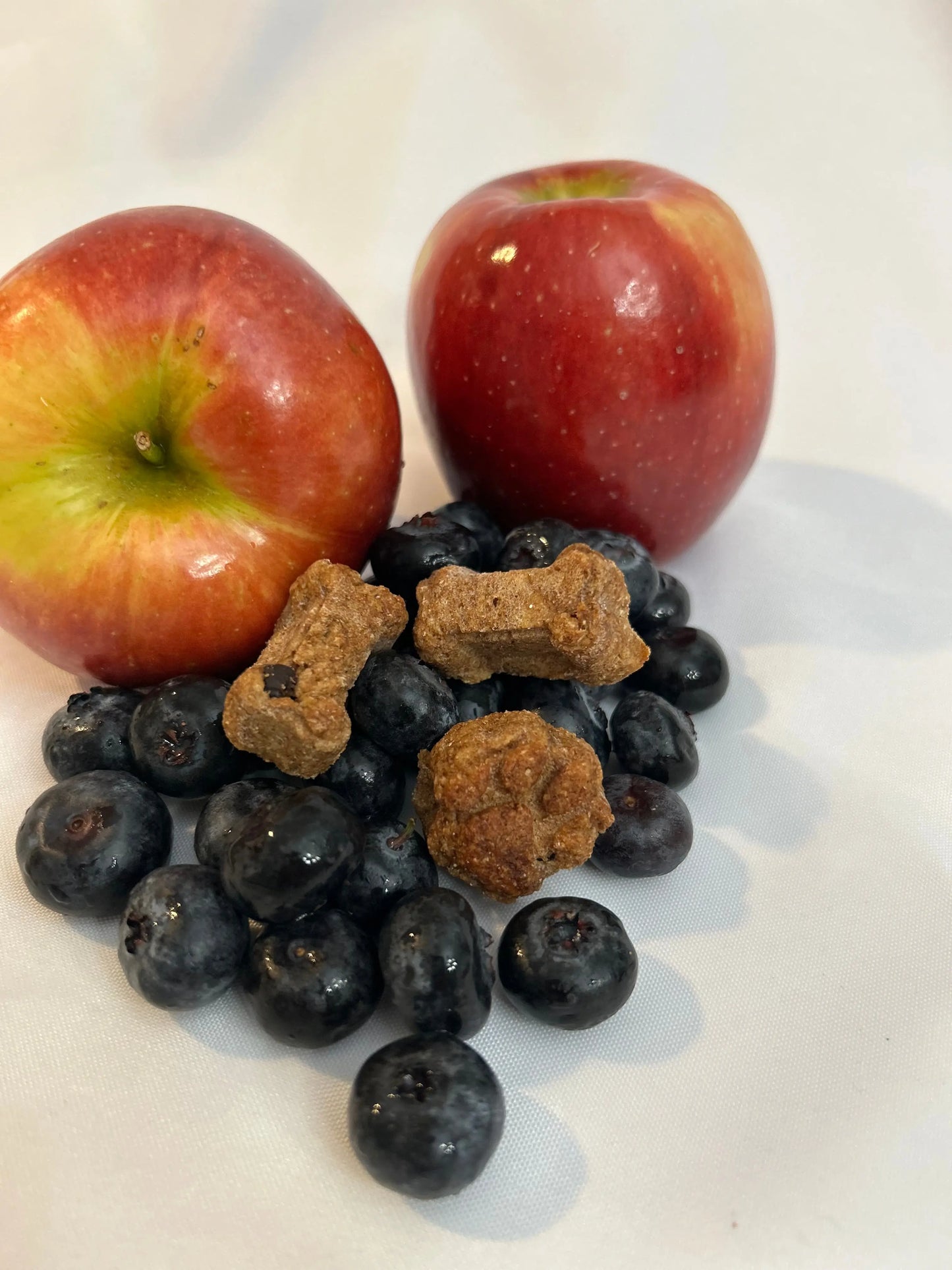 Lucy Loo Treats - Apple & Blueberry Dog Treats Lucy Loo Treats